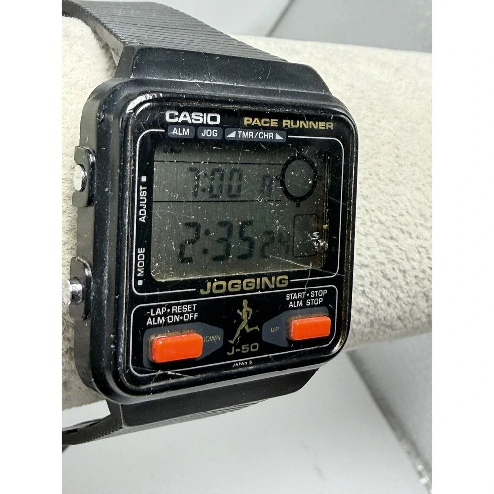 Casio J-50 New Battery Pace Runner Jogging Mens Watch Mod 208 33MM 8